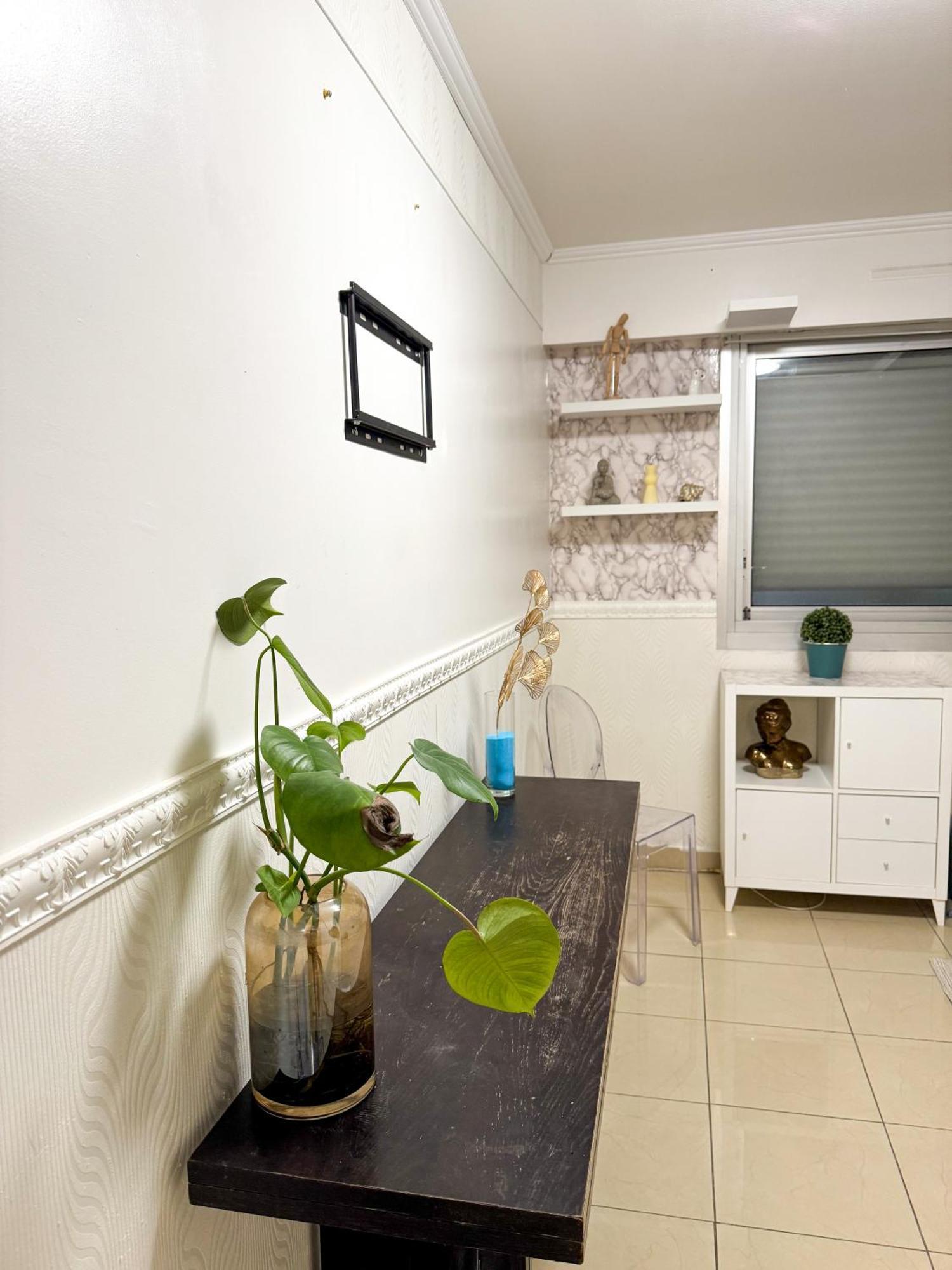 Buttes Montmartre Apartment